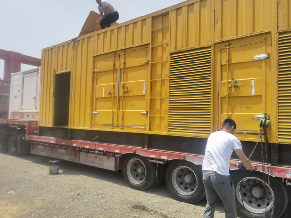 韩城除了负载情况和发动机维护，还有哪些因素会影响 200kw 柴油发电机的油耗？