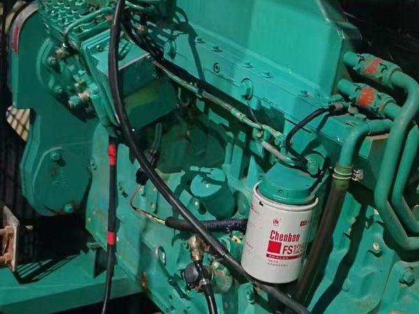 韩城如何确定新的发电机组控制系统是否与原系统兼容？