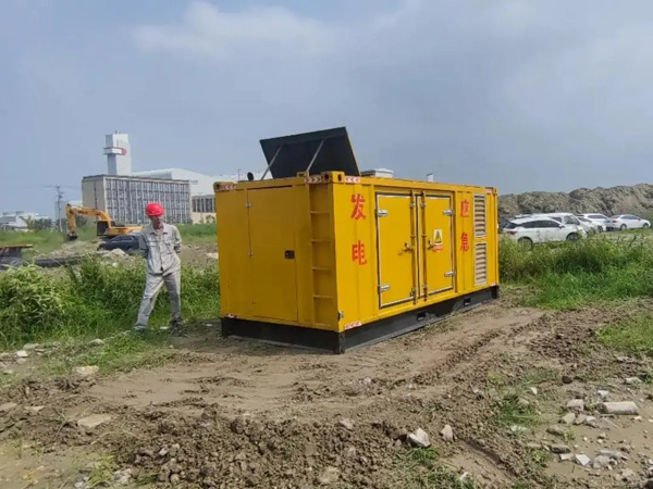 韩城200KW柴油发电机机组每小时的油耗量受哪些因素影响？