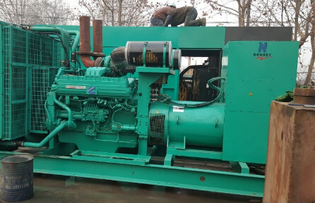 韩城发电机组如何判断水冷式机油散热器内部是否需要清洗？